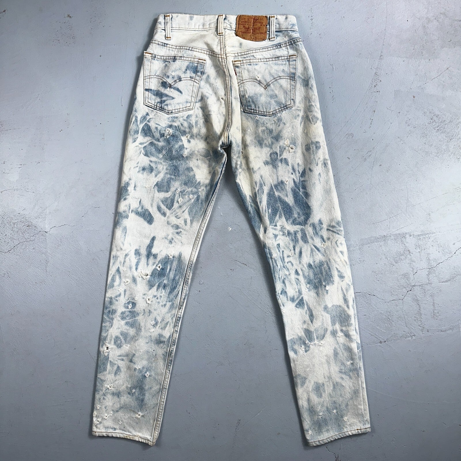 Levis 501 Vintage 80s USA XX Straight Leg Jeans 30x36 Bleach Light Wash Ac 26x31