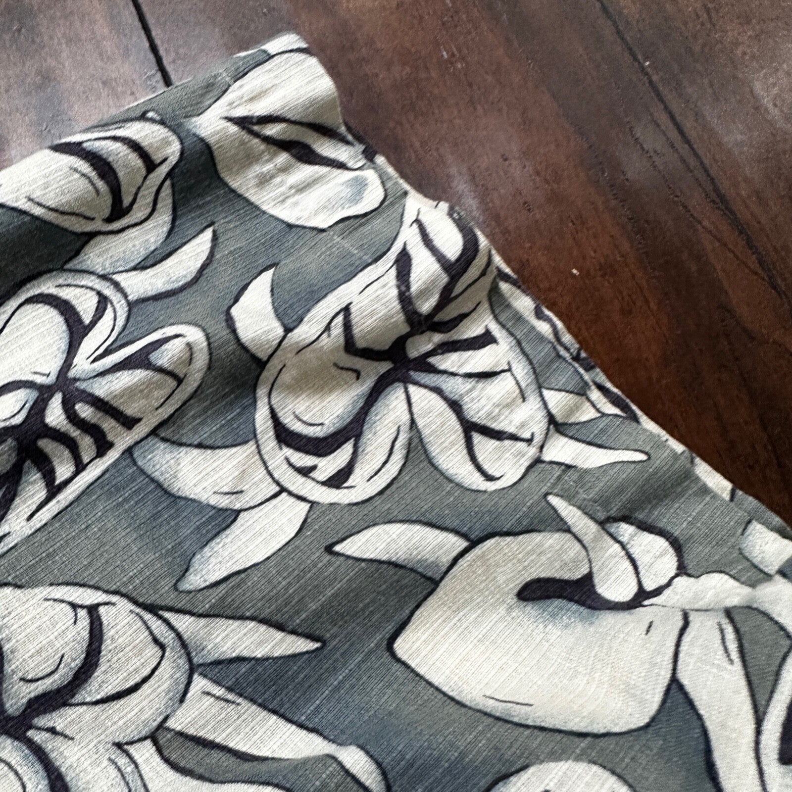 Vintage Patagonia Men's Hawaiian Button Down Shirt XL Floral Cotton Organic Y2K