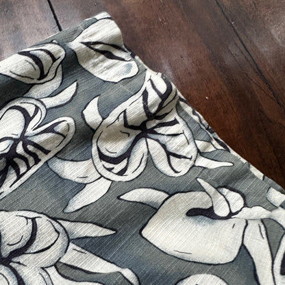 Vintage Patagonia Men's Hawaiian Button Down Shirt XL Floral Cotton Organic Y2K