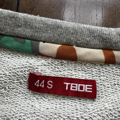 TBDE Top Womens Small S Grey Art Floral Abstract Short Sleeve Sweater Shirt