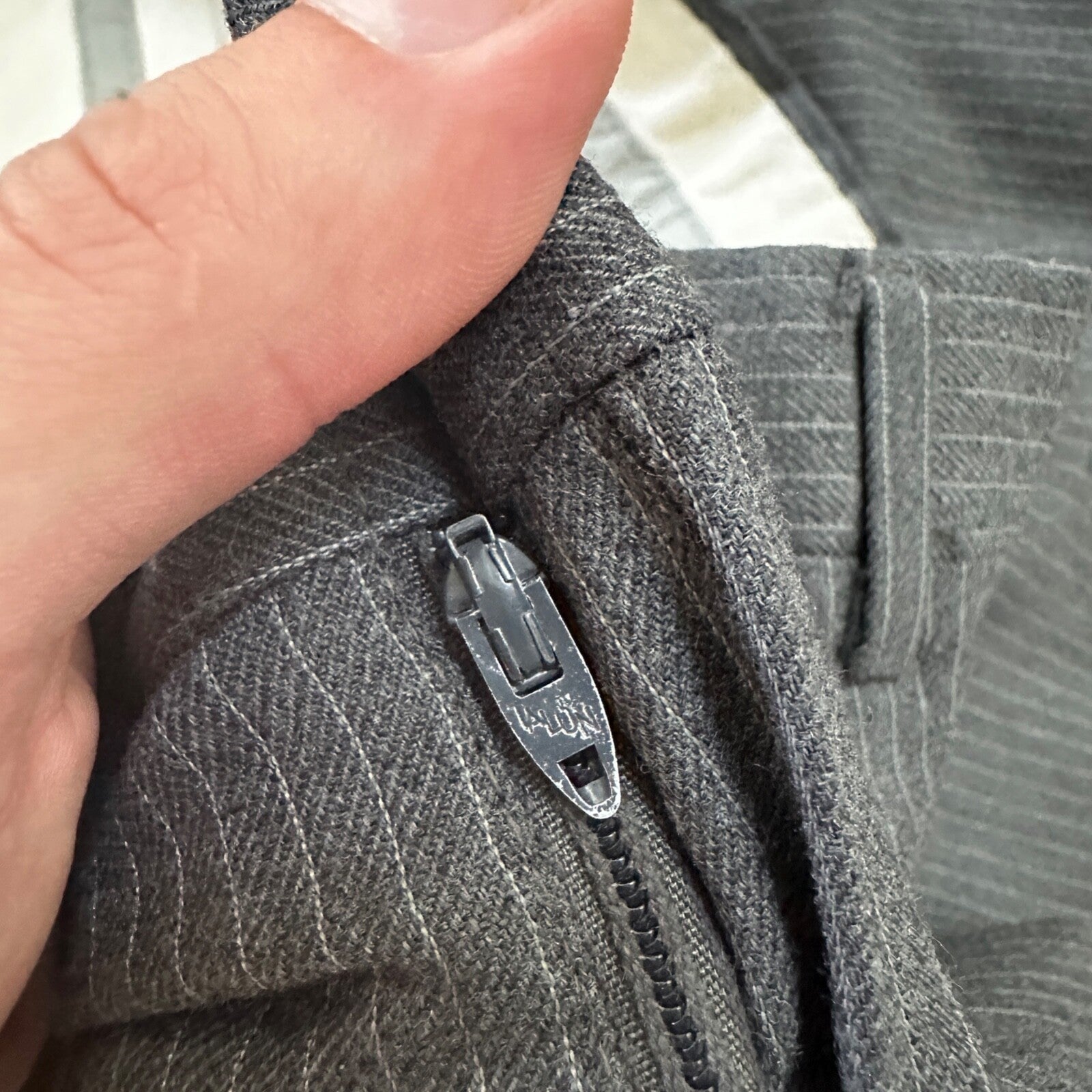 Vtg USA Eagles Pinstripe Mens Gray Wool 3 Pc Suit 42 Vest 33x30 1980s Vest