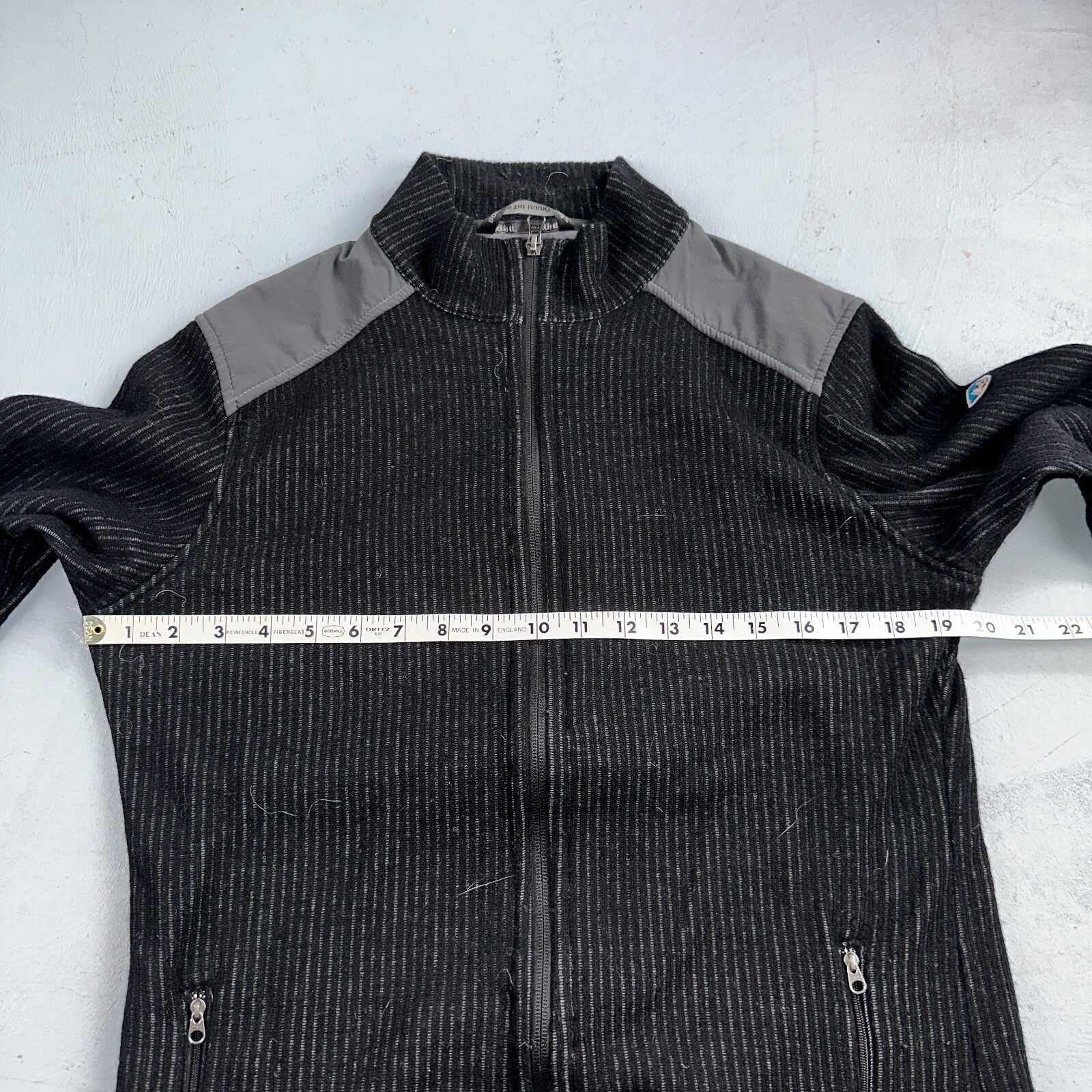 Kuhl Chianti Fleece Mens S Black Wool Blend 1/4 Zip Pullover Sweater Thumbholes