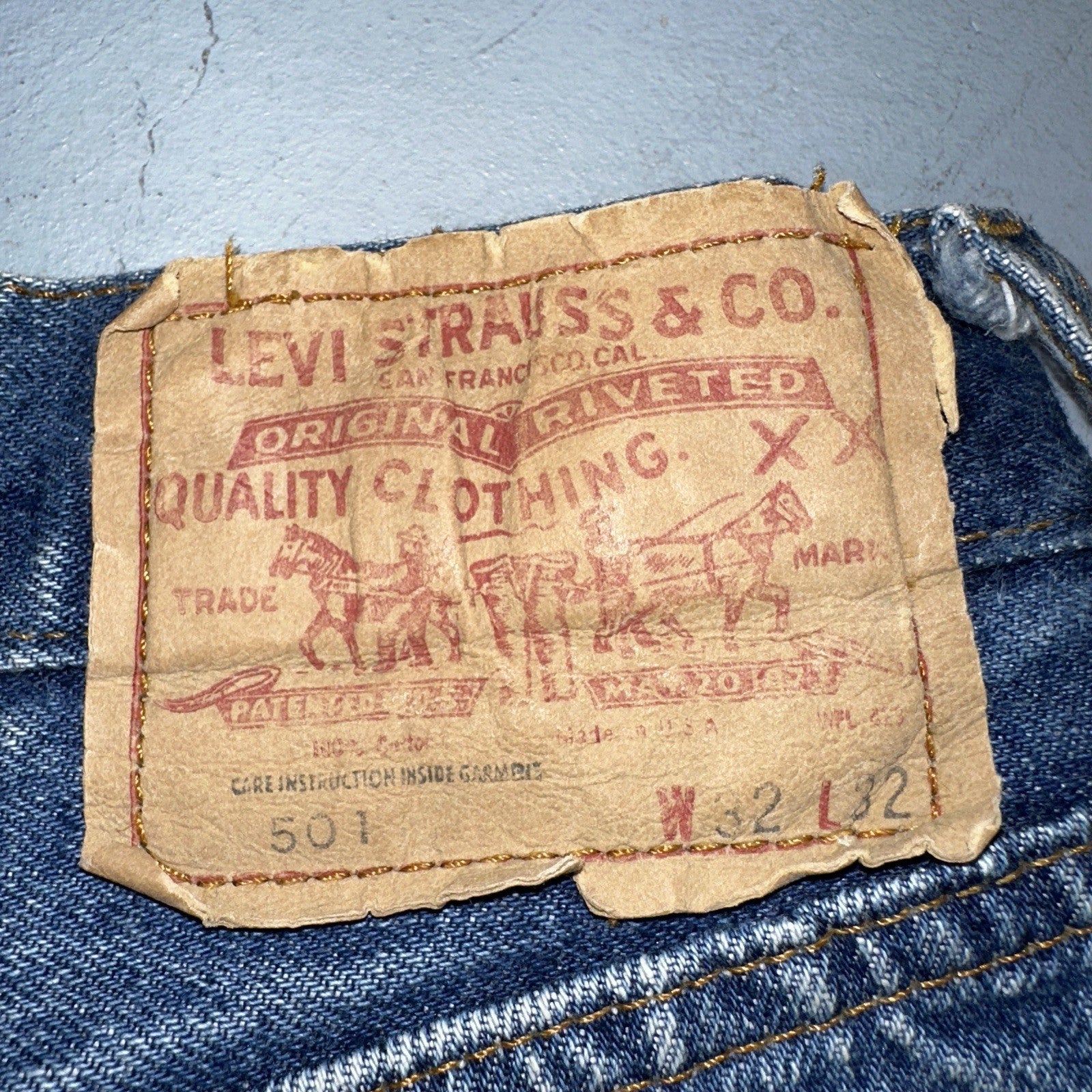 Levis 501 Vintage 80s Redline Selvedge USA XX Jeans Med Wash 32x32 Act 30x29