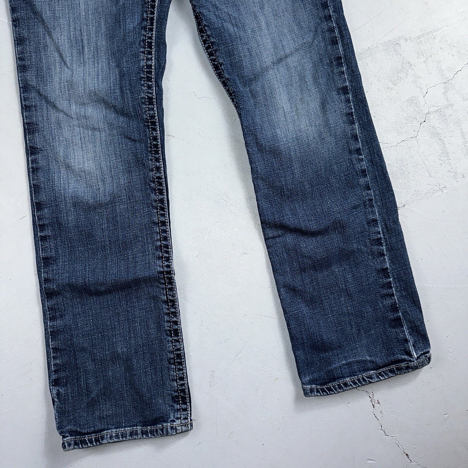 Ariat Jeans Mens 33x34 Blue M4 Boot Cut Relaxed Coltrane Jeans Denim Medium Wash