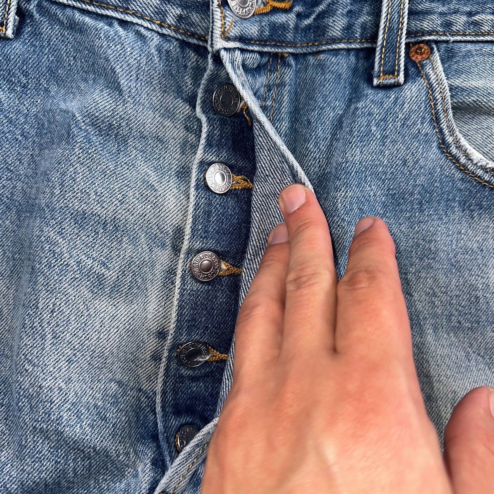 Levis 501 Vintage Y2K 90s XX Straight Leg Jeans Blue Med Wash 38x36 Act 35x31