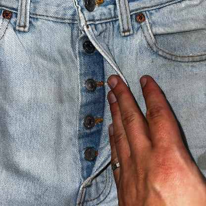 Levis 501 Vintage 90s USA XX Straight Leg Jeans Blue Light Wash 33x34 Act 30x32