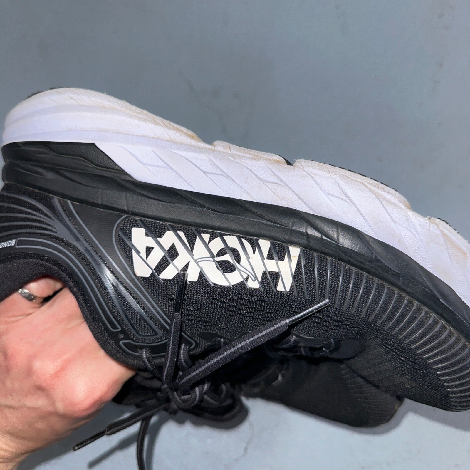 Hoka One One Womens Bondi 7 1110519 BWHT Black Running Shoes Sneakers Size 8