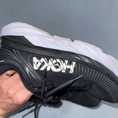 Hoka One One Womens Bondi 7 1110519 BWHT Black Running Shoes Sneakers Size 8