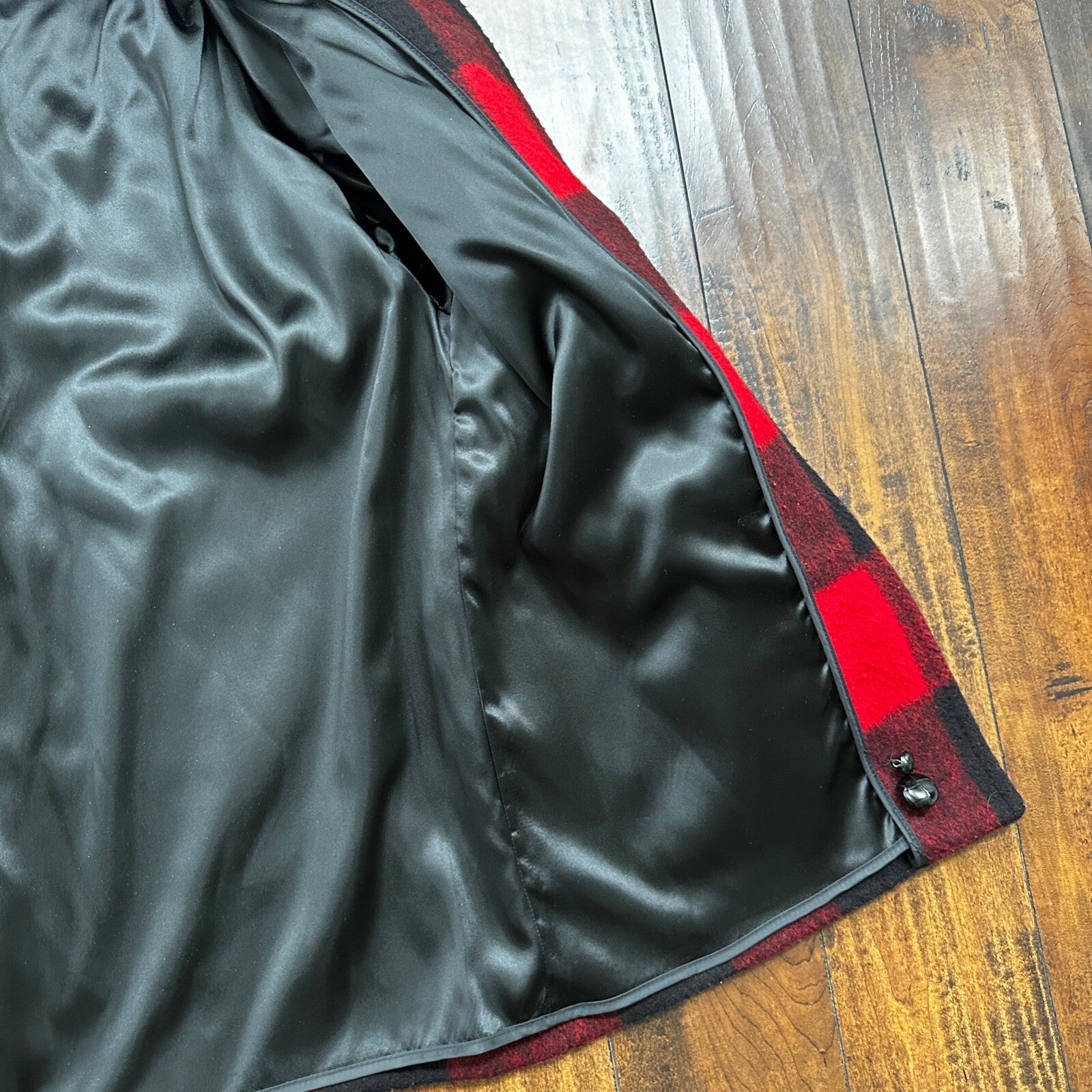 VTG Woolrich Coat Womens M Red Black Plaid Wool Blend Mackinaw Jacket 1970s 70s