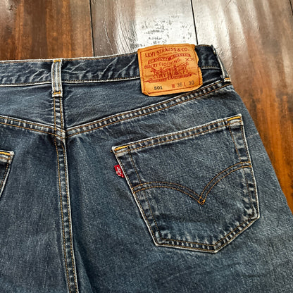 Levis 501 Vintage 90s Straight Leg XX Canada Jeans 36x30 Med Wash Act 34x29