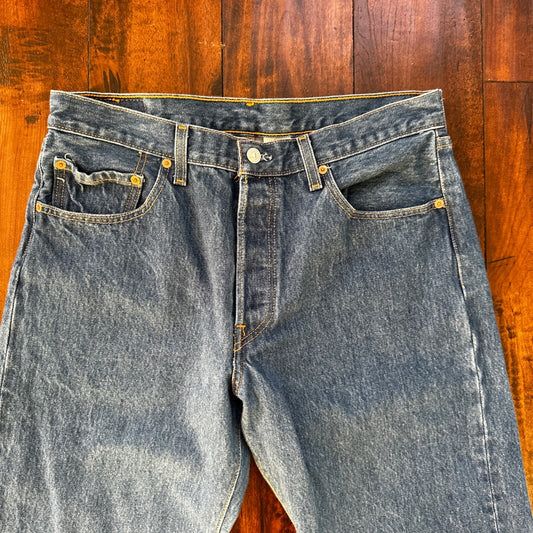 VTG Levis 501 XX Button Fly 90s Y2K Jeans Denim Straight Capri 35x30 Act 32x25