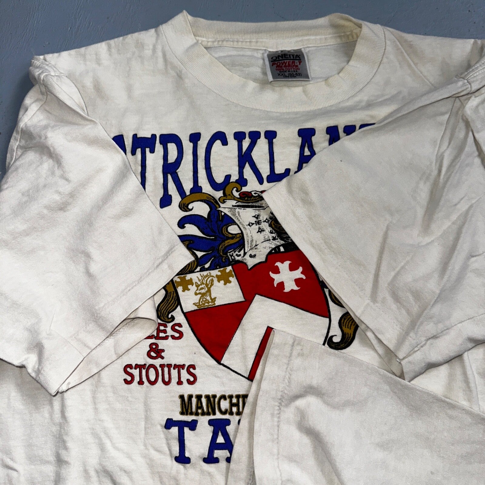 Oneita 2XL Tavern VTG T Shirt Strickland Manchester England 90s Alcohol Cool