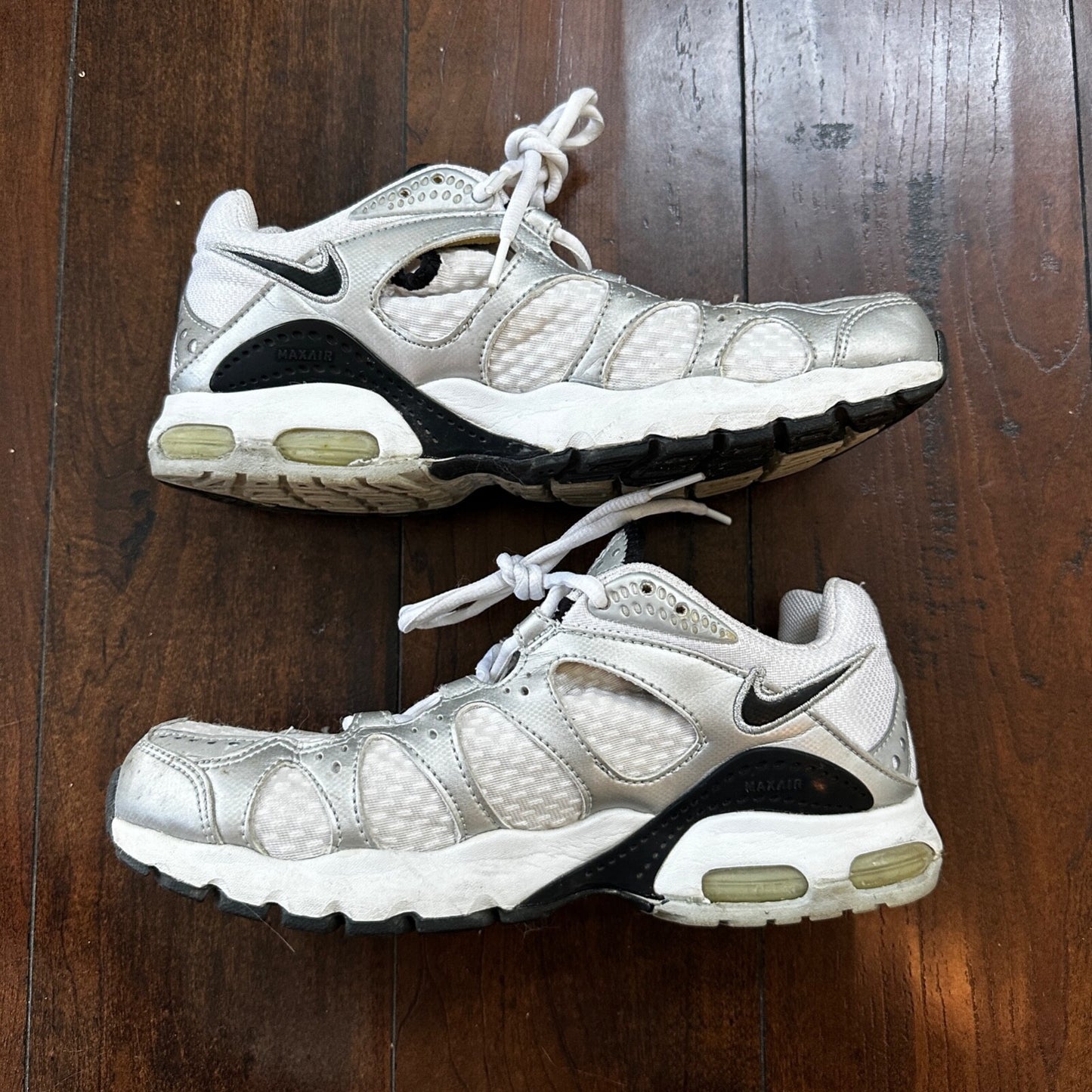 VTG Nike Air Max Womens Athletic Shoes 308677 101 Silver Black White 9.5 Y2K