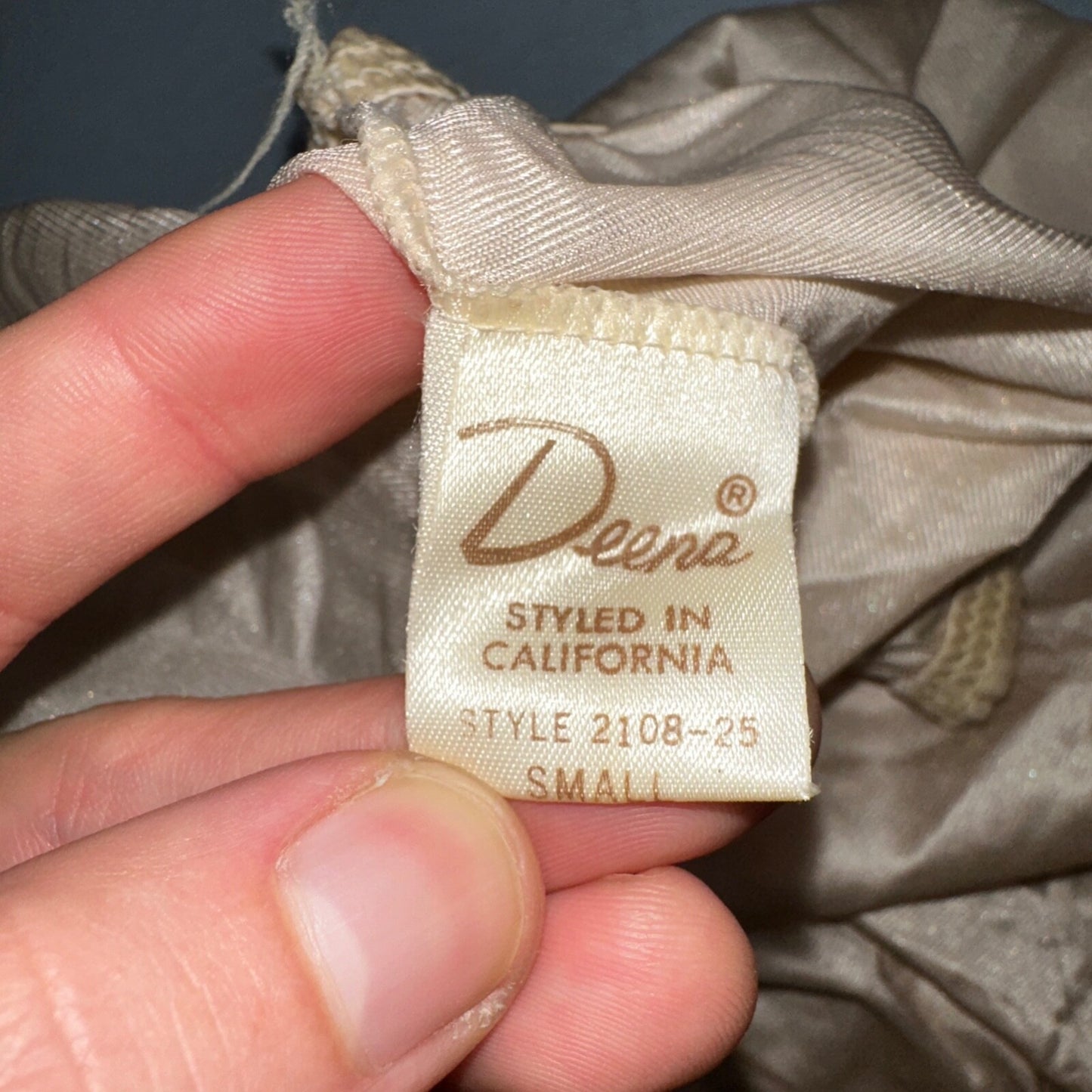 Deena Women Slip Skirt Lace Hem Elastic Waist Cream Small VTG Lingerie Bridal