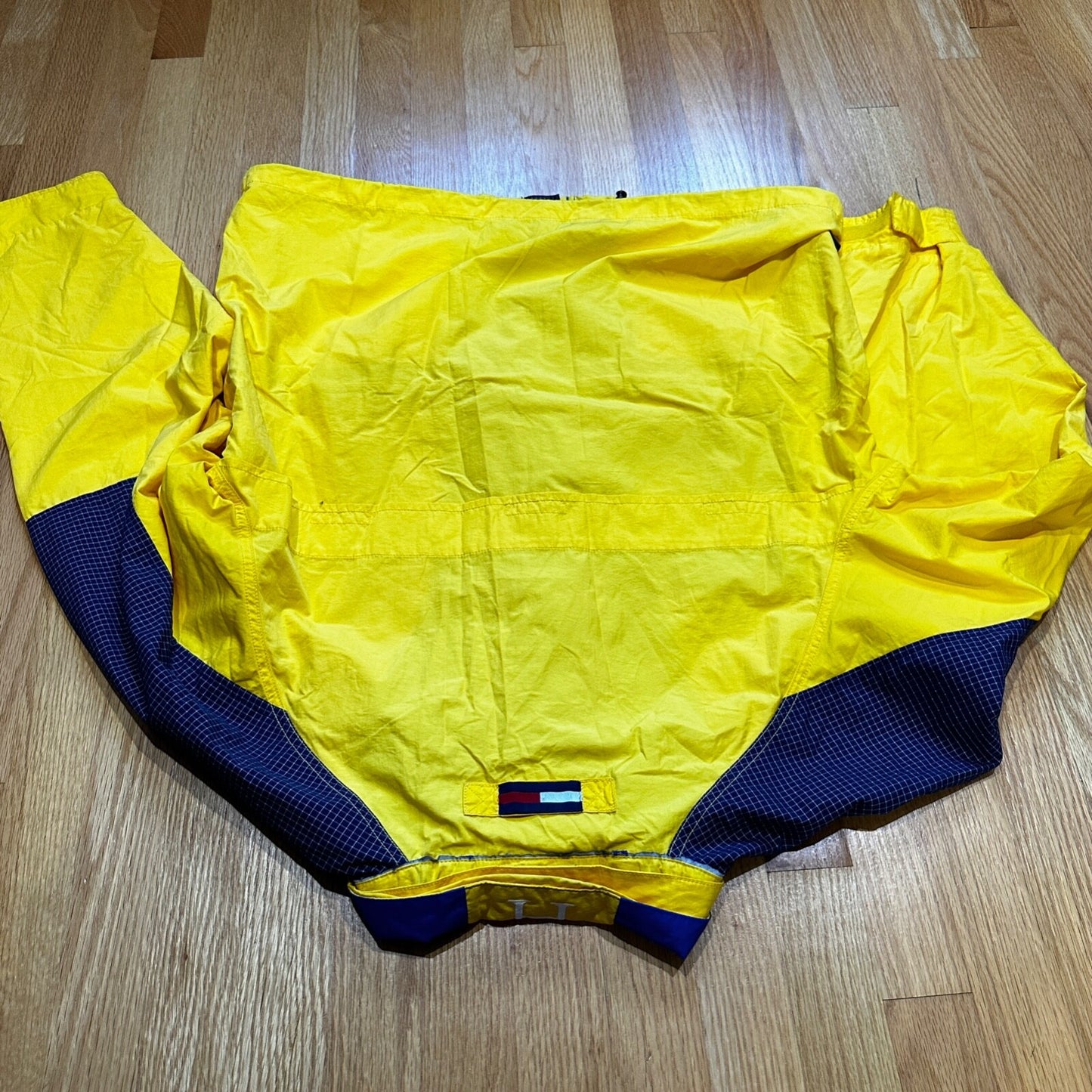 VTG 90s Tommy Hilfiger Yellow Lightweight Full Zip Rain Wind Jacket Sailing Boat
