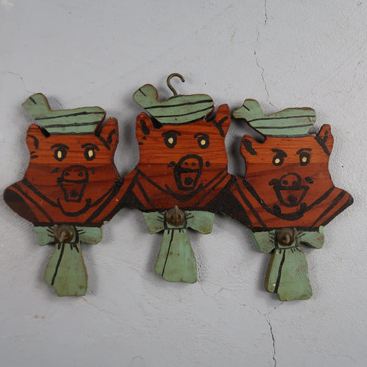 Vintage Three Little Pigs Wood Cutouts Hand Painted Wall Plaques Tie Hanger Hook