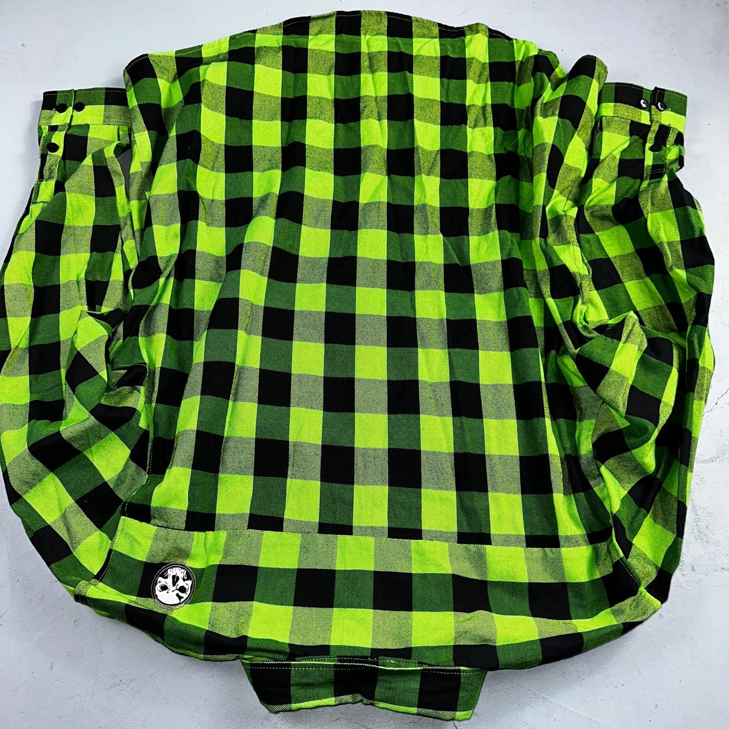 Demons Behind Me Men's Long Sleeve Button-Up Flannel Shirt Green/Black Size 5XL