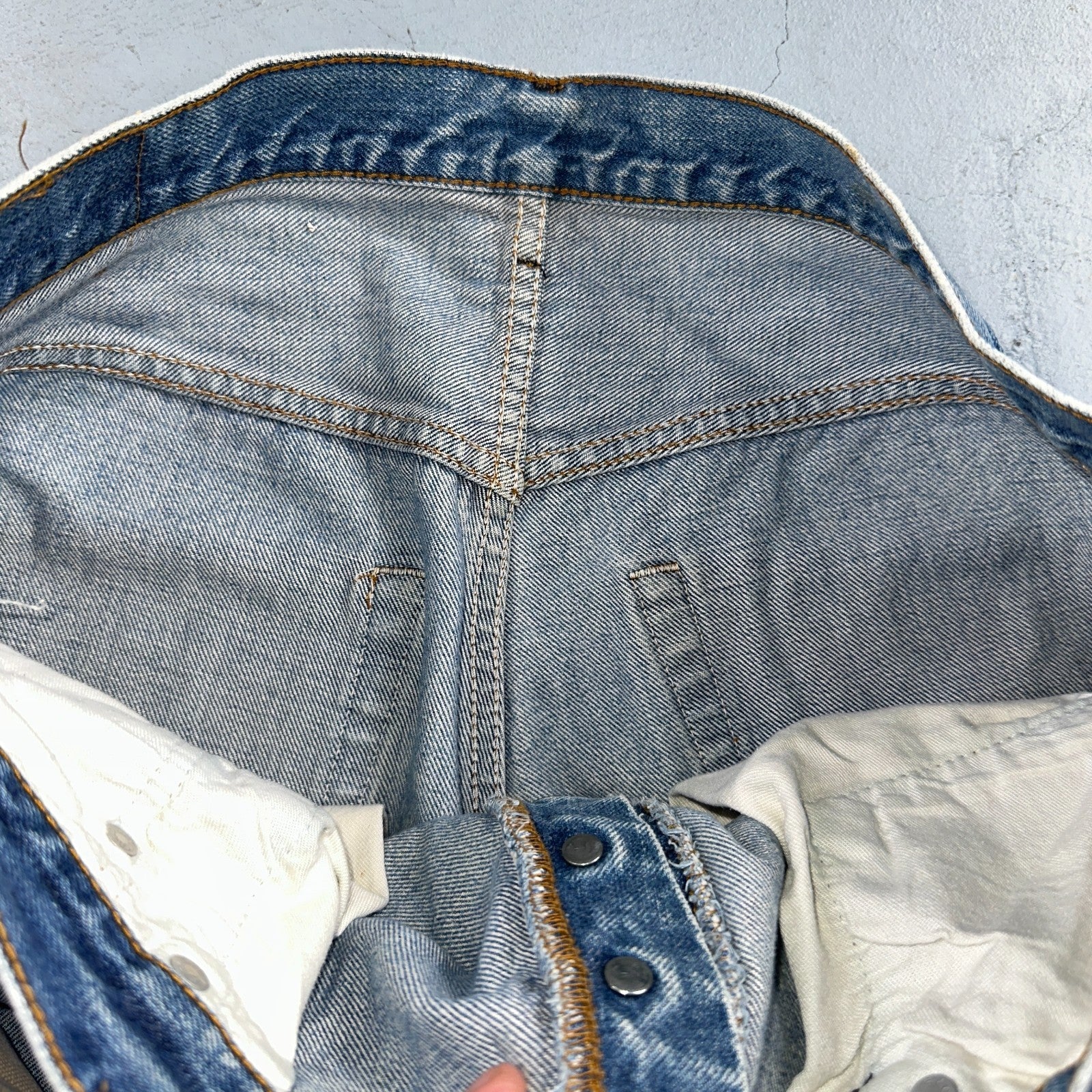 Levis 501 Vintage 80s Redline Selvedge USA XX Jeans Light Wash Worn Act 35x30