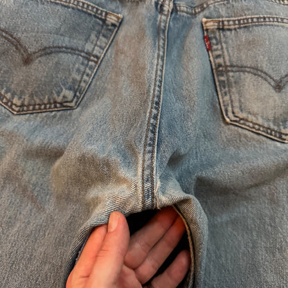 Levis 501 Vintage Y2K Straight Leg XX 2000s Jeans 36x34 Light Wash Act 33x33