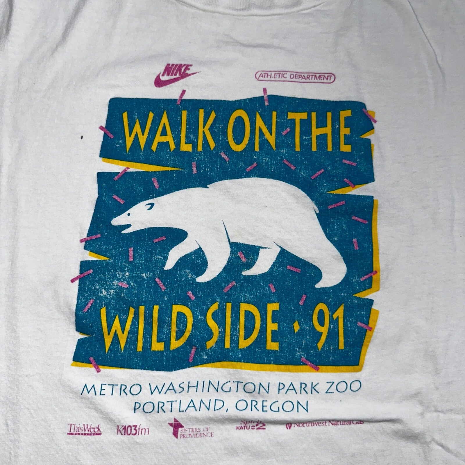Nike Walk On The Wild Side 90s VTG T Shirt 1991 Polar Bear Animals PDX Oregon