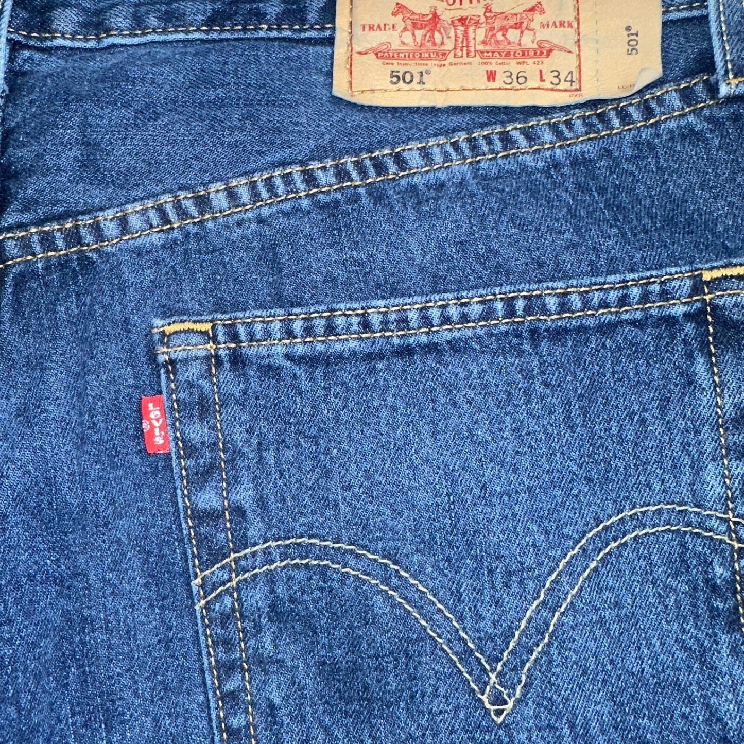 Levis 501 Vintage Y2K Columbia Straight Leg Jeans 36x34 90s Med Wash Act 35x34