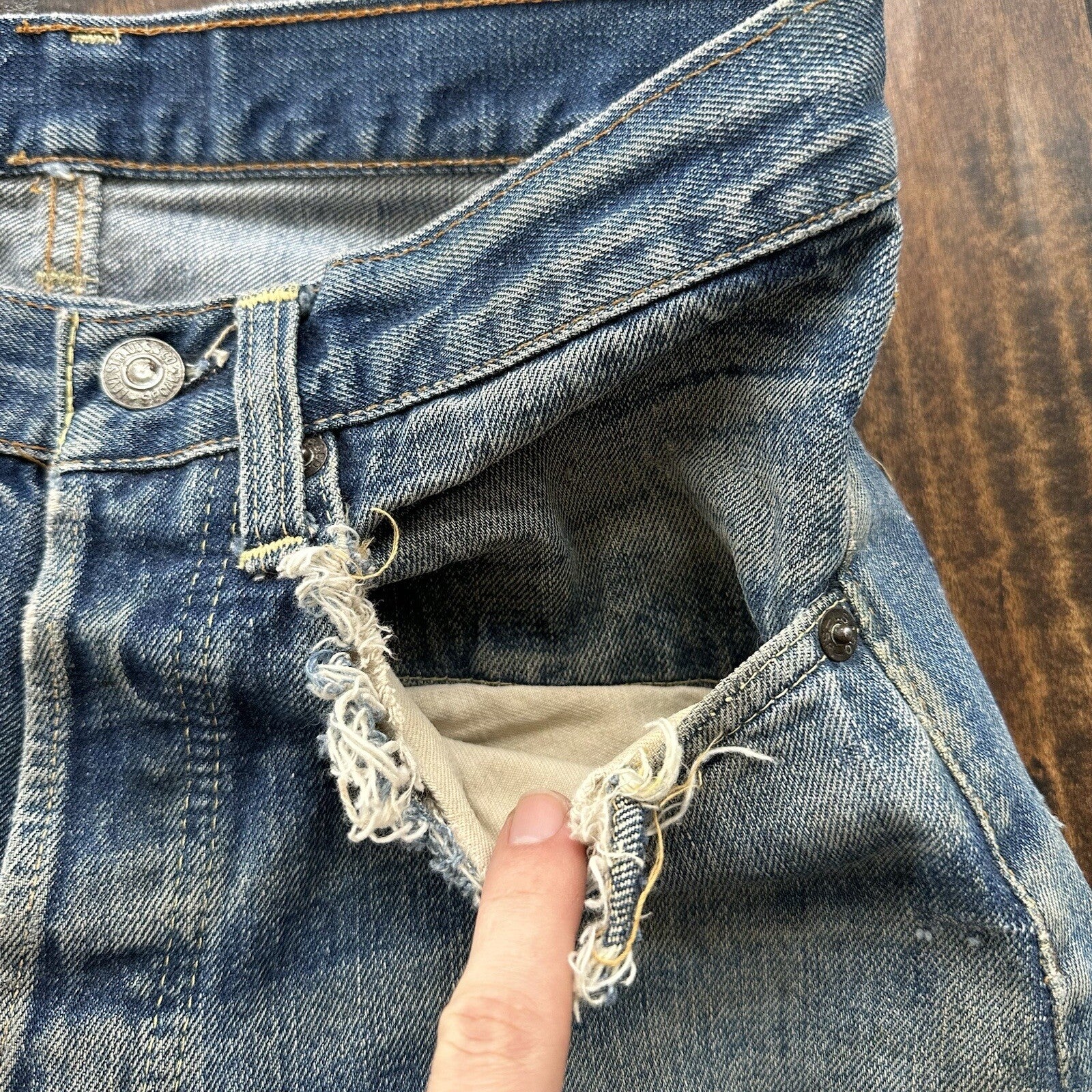 Levis 501 XX Big E True Vintage 60s Redline THRASHED Denim Jeans 1960s 27x26
