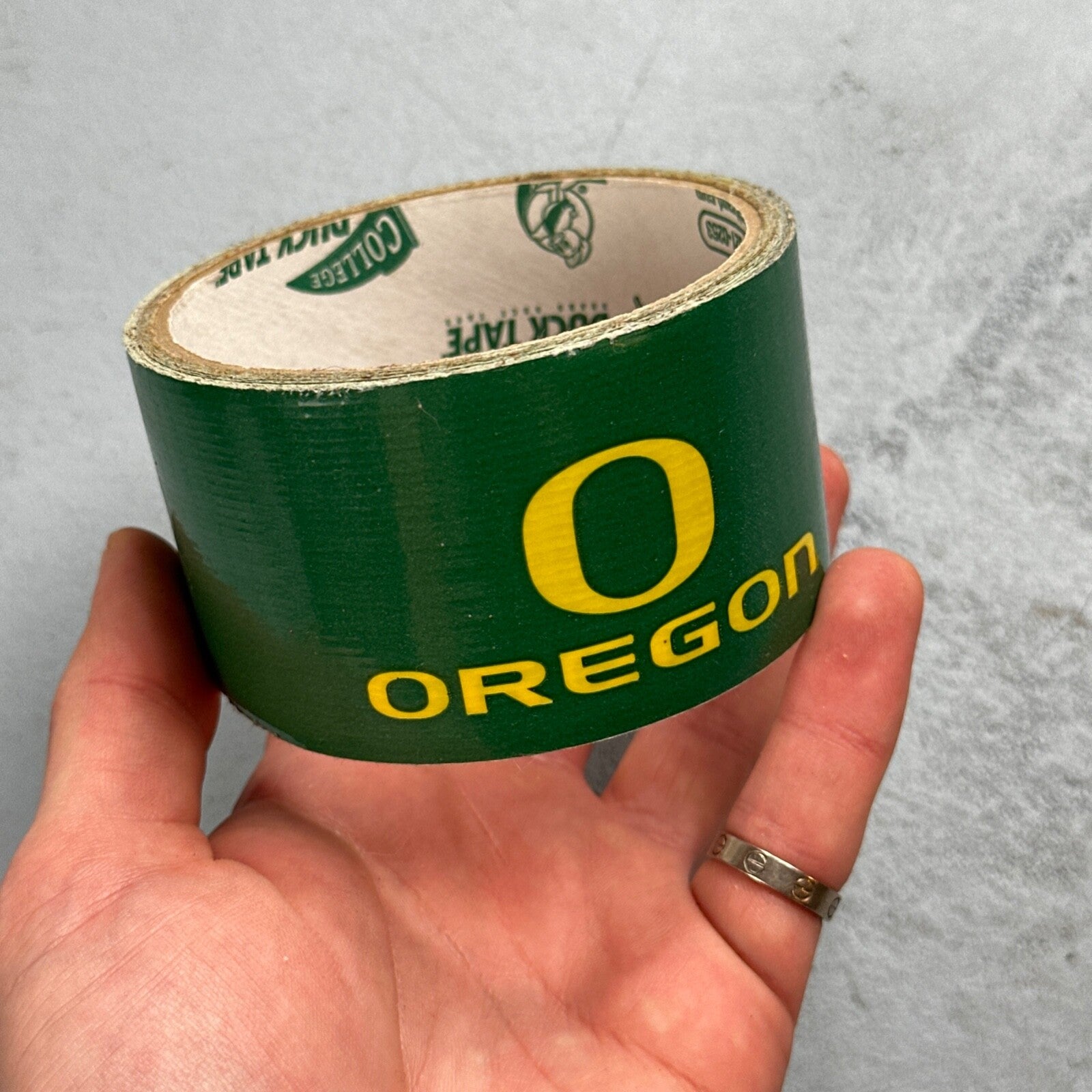 University of Oregon Ducks - Duck Tape, NCAA Duct Tape Crafts Fans USED RARE