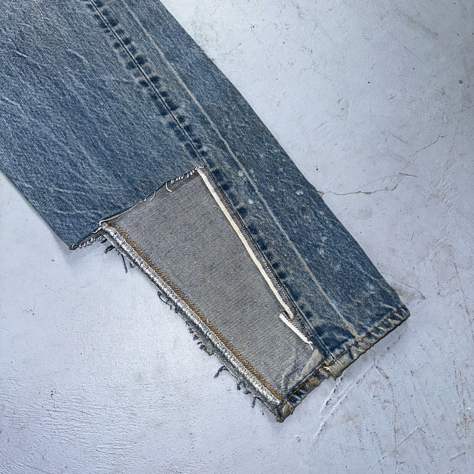 Levis 501 Vintage 80s Redline Selvedge USA XX Jeans Light Wash 32x34 Boot Cut