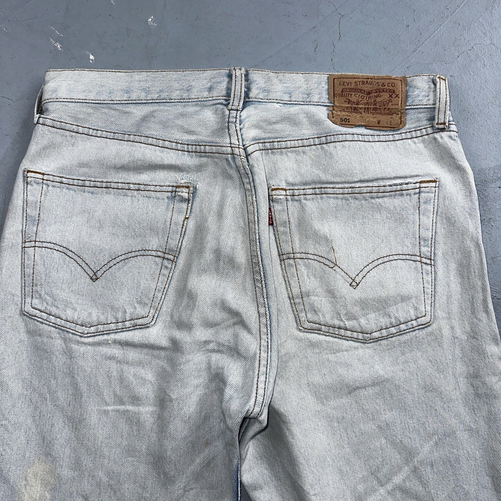 Levis 501 Vintage 90s Y2K XX Straight Leg Jeans Blue Light Wash 34x36 Act 33x31