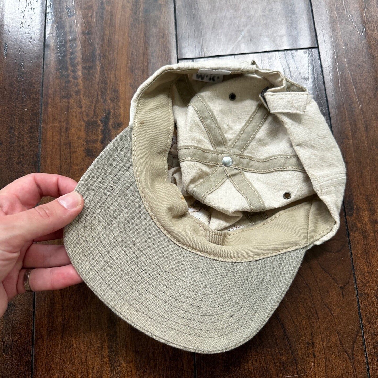 Disney Winnie Pooh and Friends Piglet VTG Hat Cap Snapback 90s USA Beige