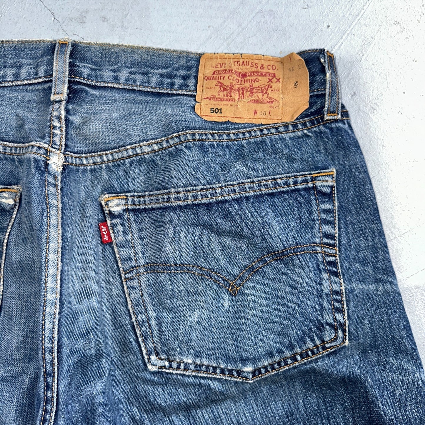 Levis 501 Vintage Y2K 90s XX Straight Leg Jeans Blue Med Wash 38x34 Act 37x31