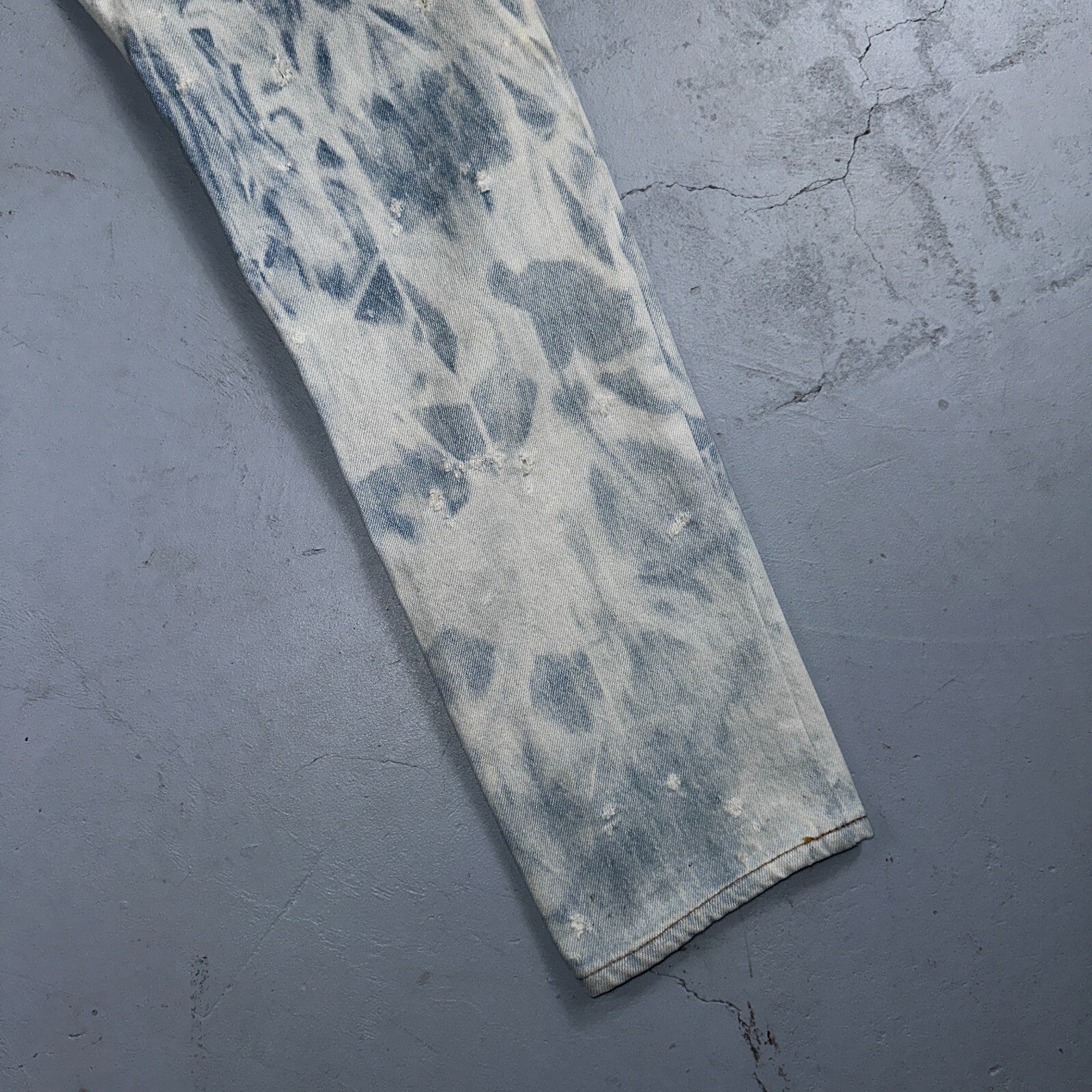 Levis 501 Vintage 80s USA XX Straight Leg Jeans 30x36 Bleach Light Wash Ac 26x31