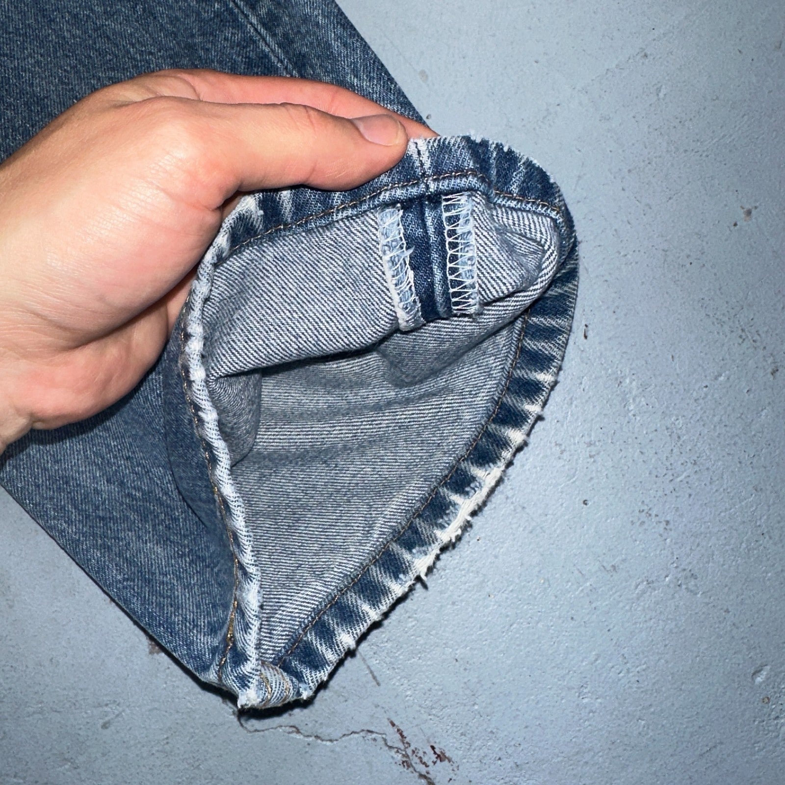 Levis 501 Vintage Y2K 90s XX Straight Leg Jeans Blue Med Wash 38x36 Act 35x31