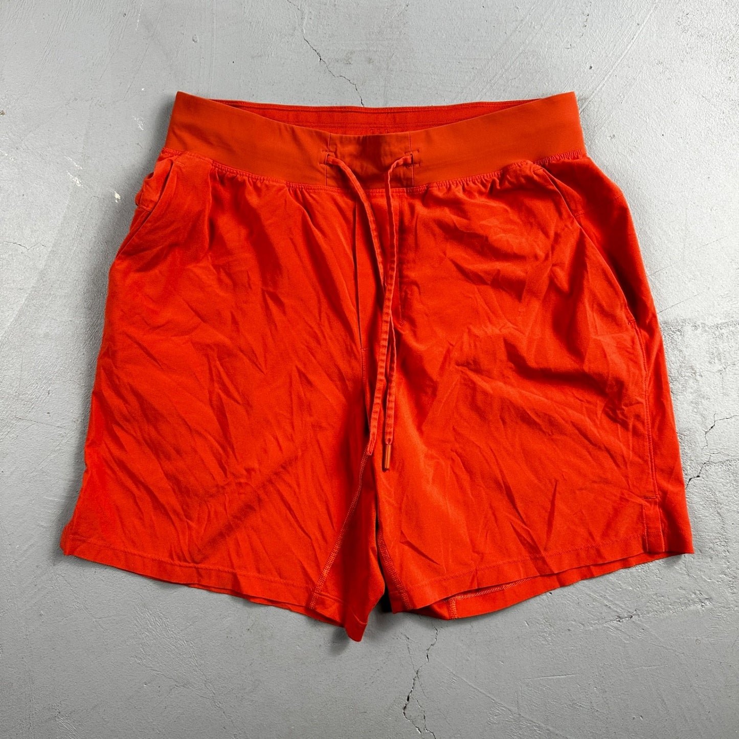 Mens Lululemon License to Train Linerless Short Autumn Red Orange Cut Tag M ?
