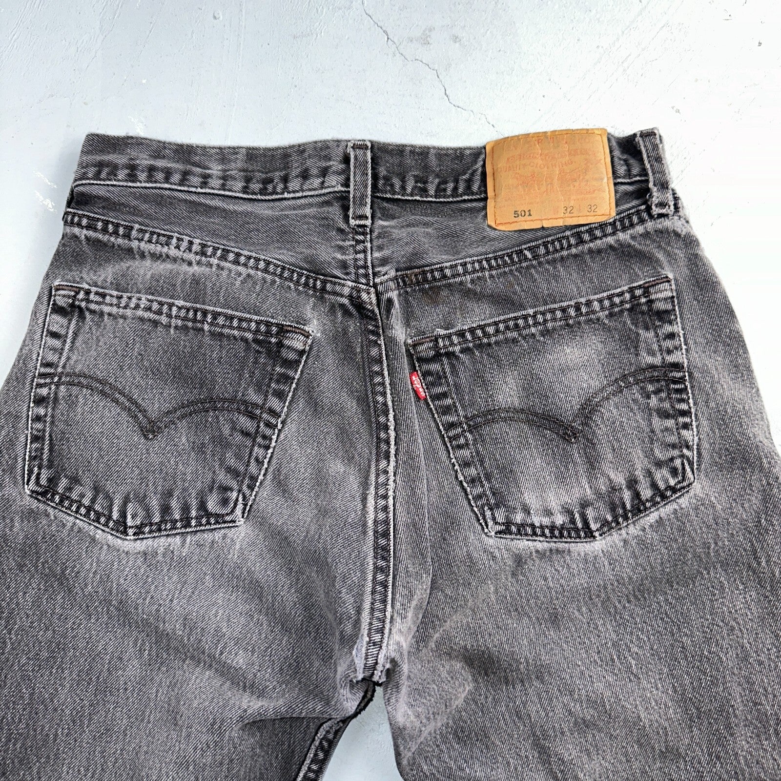 Levis 501 Vintage 90s USA XX Straight Leg Jeans Black Med Wash 32x32 Act 30x30