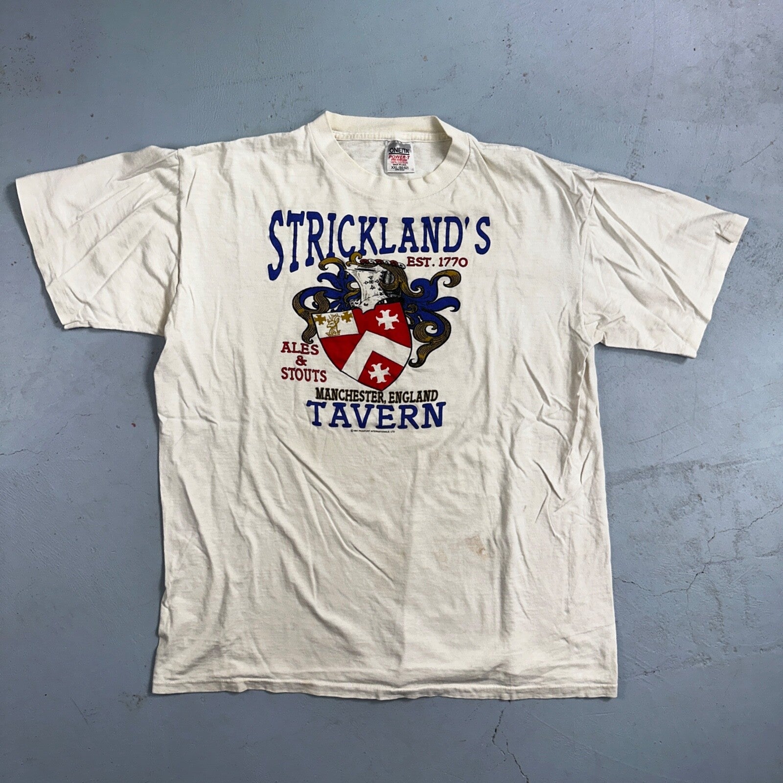 Oneita 2XL Tavern VTG T Shirt Strickland Manchester England 90s Alcohol Cool