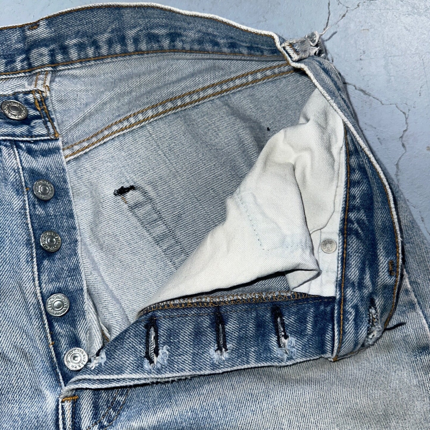 Levis 501 Vintage 80s Redline Selvedge USA XX Jeans Med Wash 32x36 Act 30x31