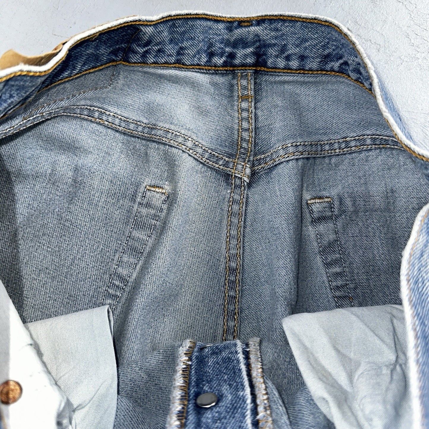 Levis 501 Vintage 90s USA XX Straight Leg Jeans 34x34 Light Wash Act 31x32