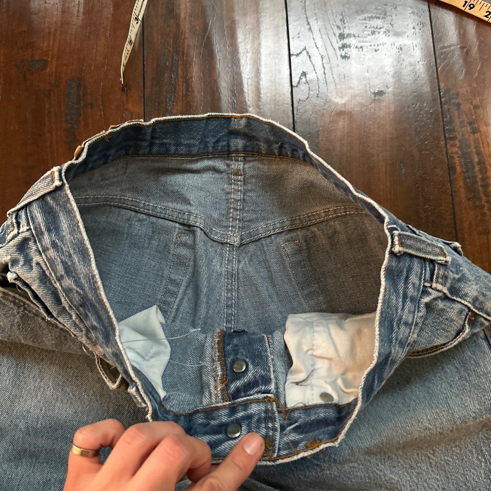 VTG 80s Levis 501 Button Fly 35x32 USA Tag Jeans Straight Wash Blue XX Act 31x31