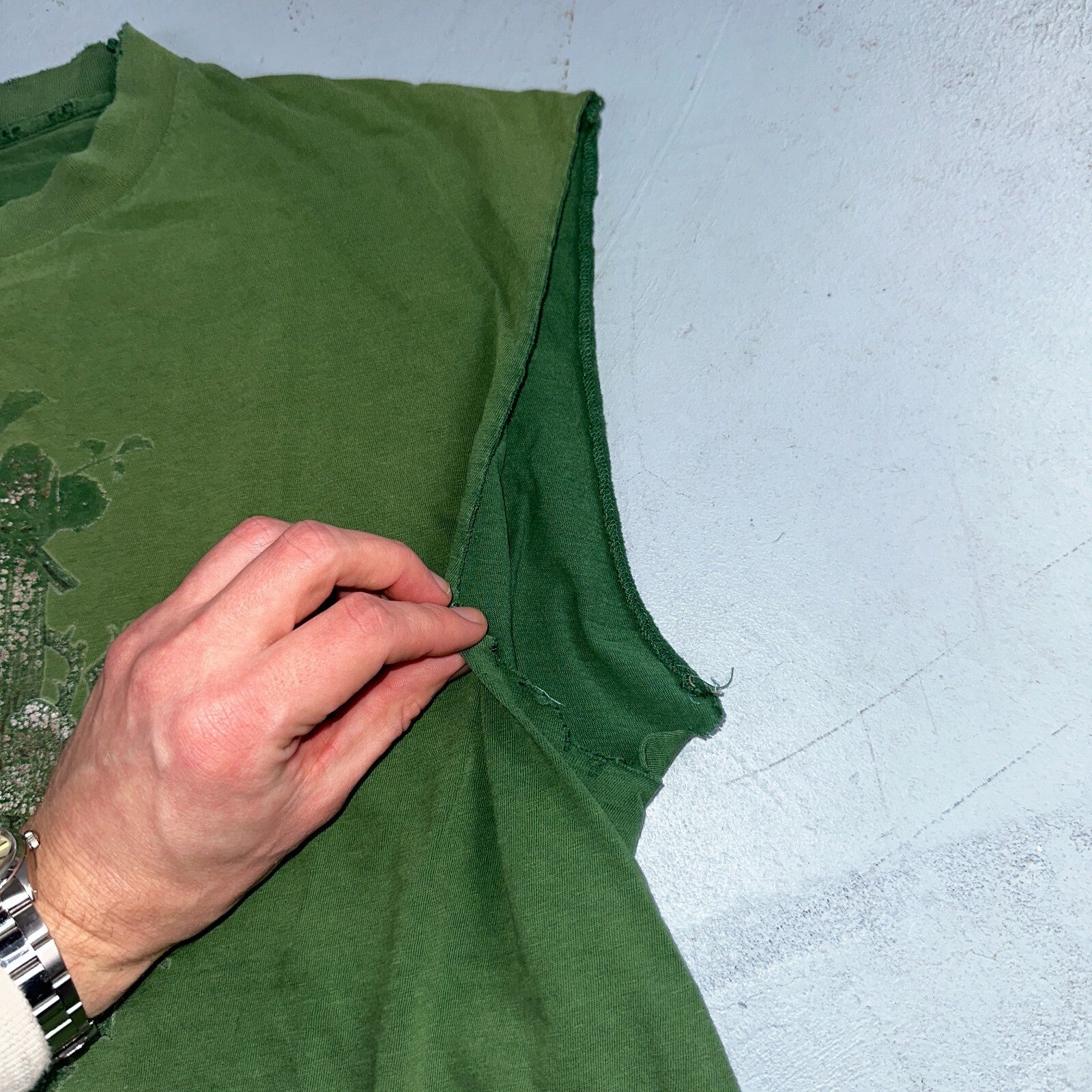 Seattle Birdhouse VTG T Shirt Birds Chopped Sleeves Thrashed Distressed Graphic