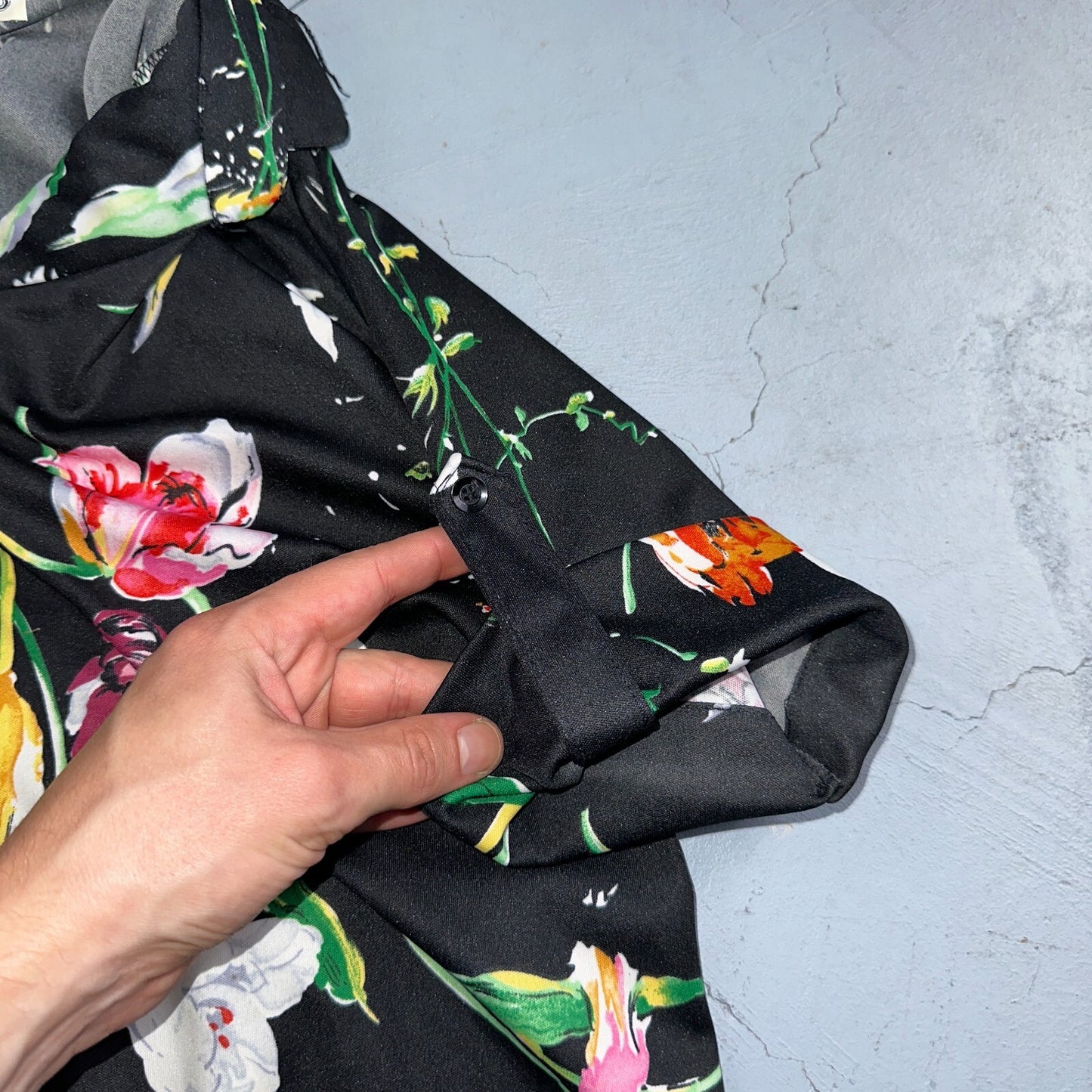 Caribou Made In USA Floral Print Shirt Button Down V Neck Women’s Vintage 1970s