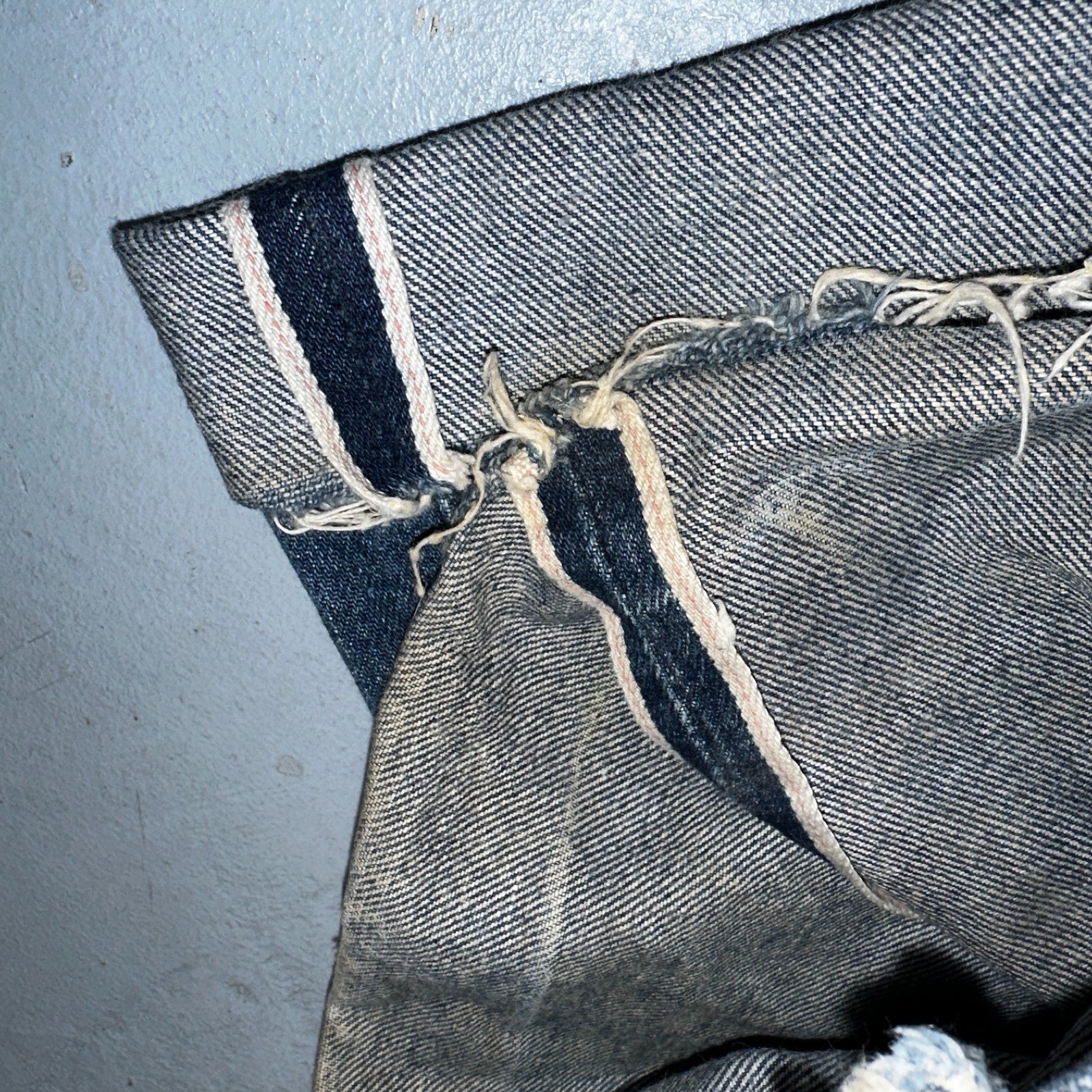 Levis 501 Vintage 80s Redline Selvedge USA XX Jeans Med Wash 48x30 Act 44x25