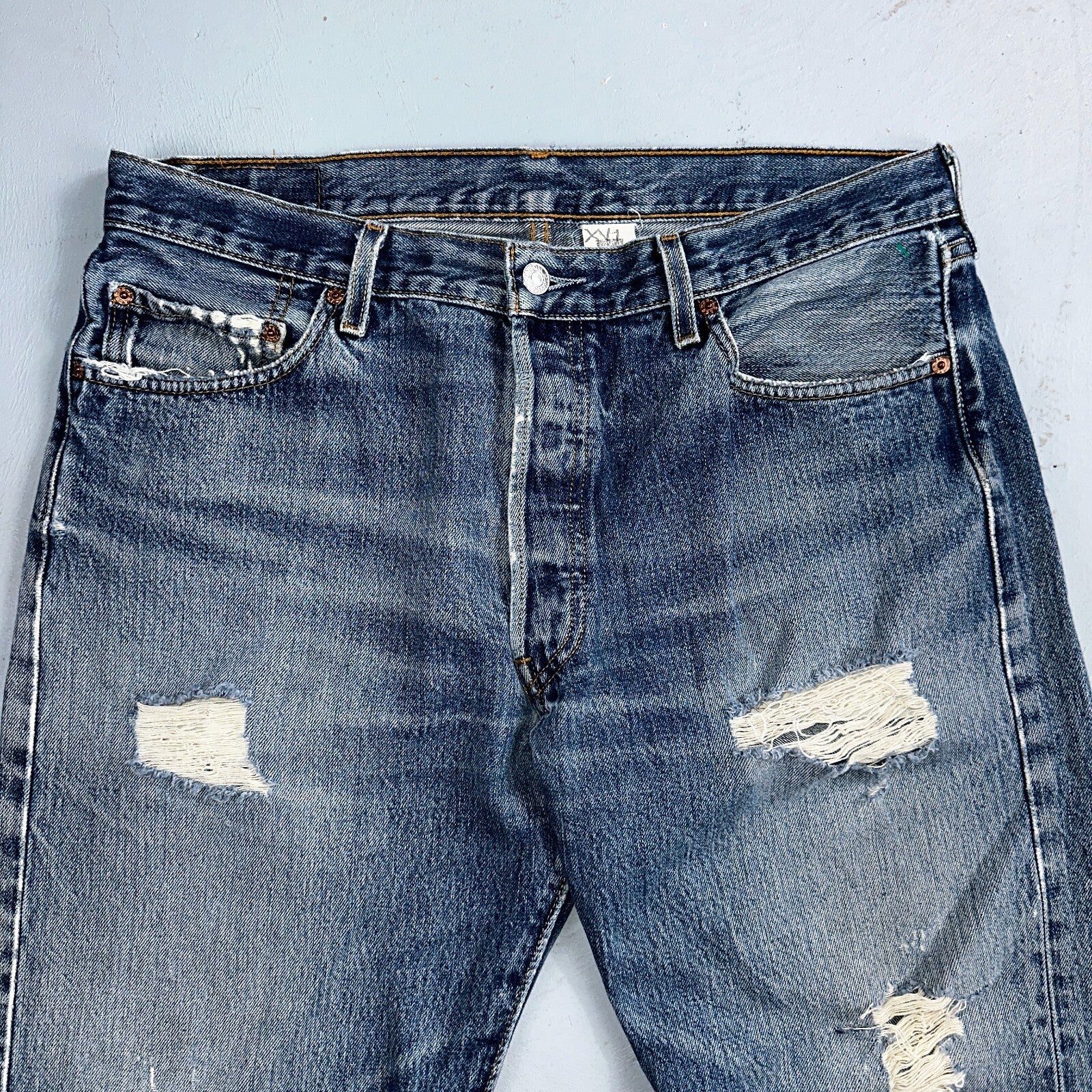 Levis 501 Vintage Y2K Mexico Straight Leg Jeans 36x29 90s Med Wash Act 35x28