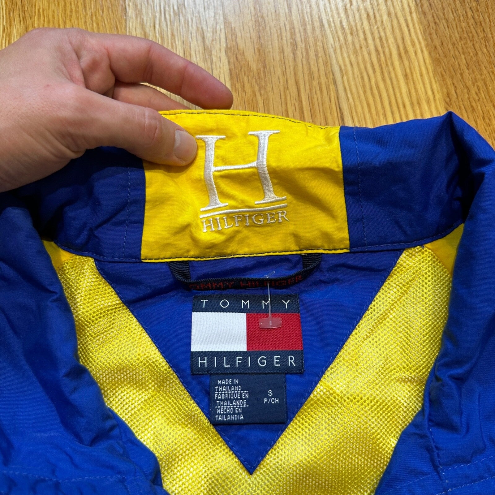 VTG 90s Tommy Hilfiger Yellow Lightweight Full Zip Rain Wind Jacket Sailing Boat