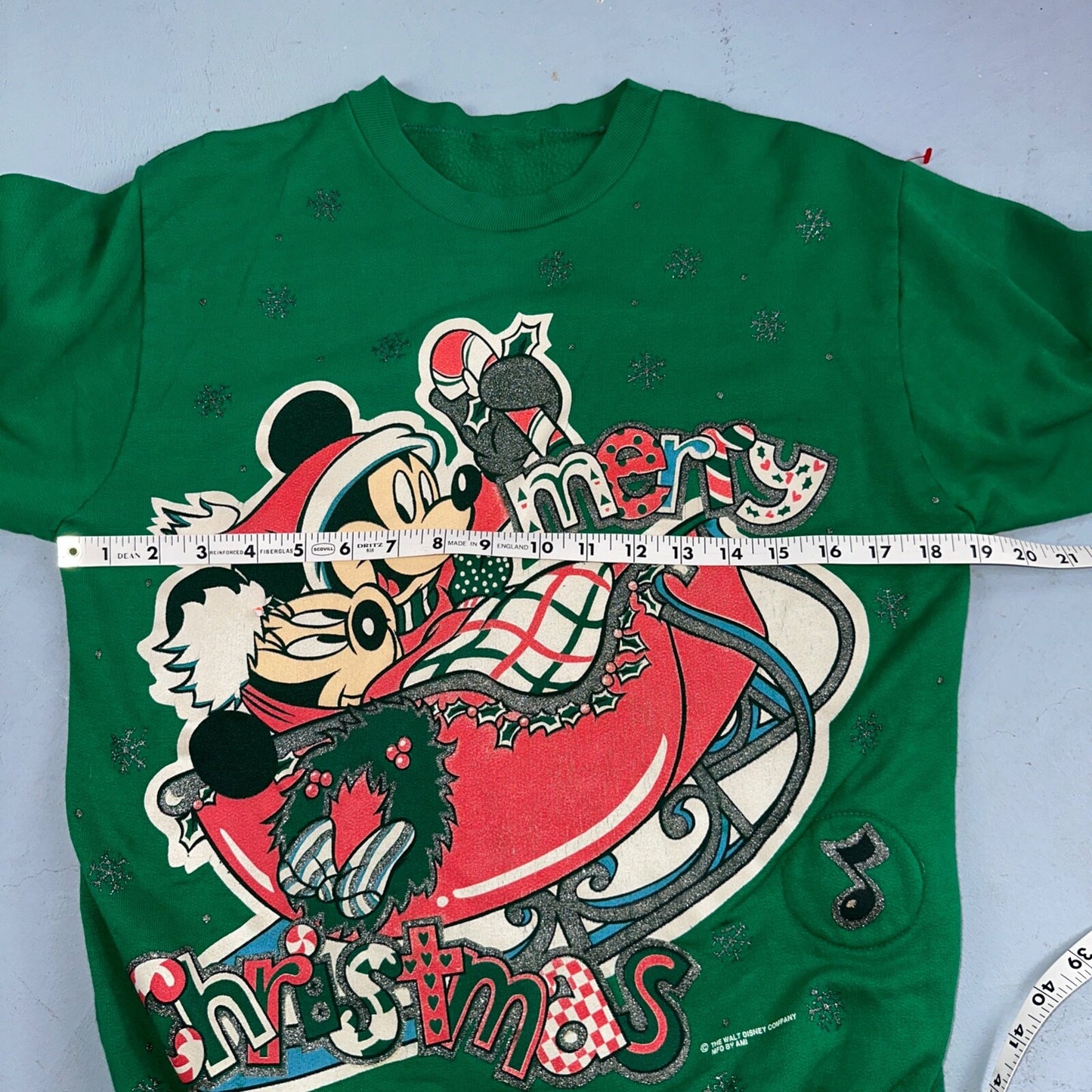 Vintage Disney Christmas Sweatshirt Crewneck Cartoon Mickey Happy Holidays Cute