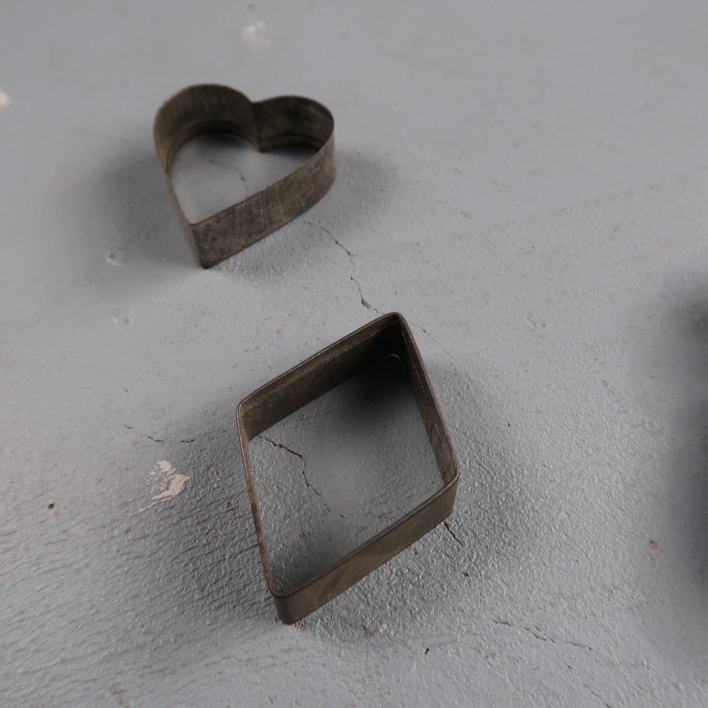 4 Vintage Metal Cookie Cutters Heart Diamond Club Spade Shapes Playing Card Suit