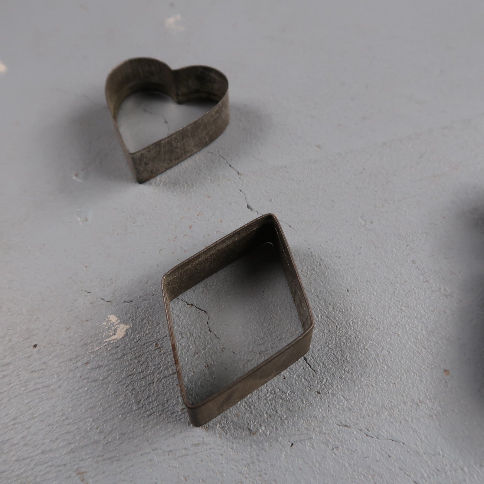4 Vintage Metal Cookie Cutters Heart Diamond Club Spade Shapes Playing Card Suit