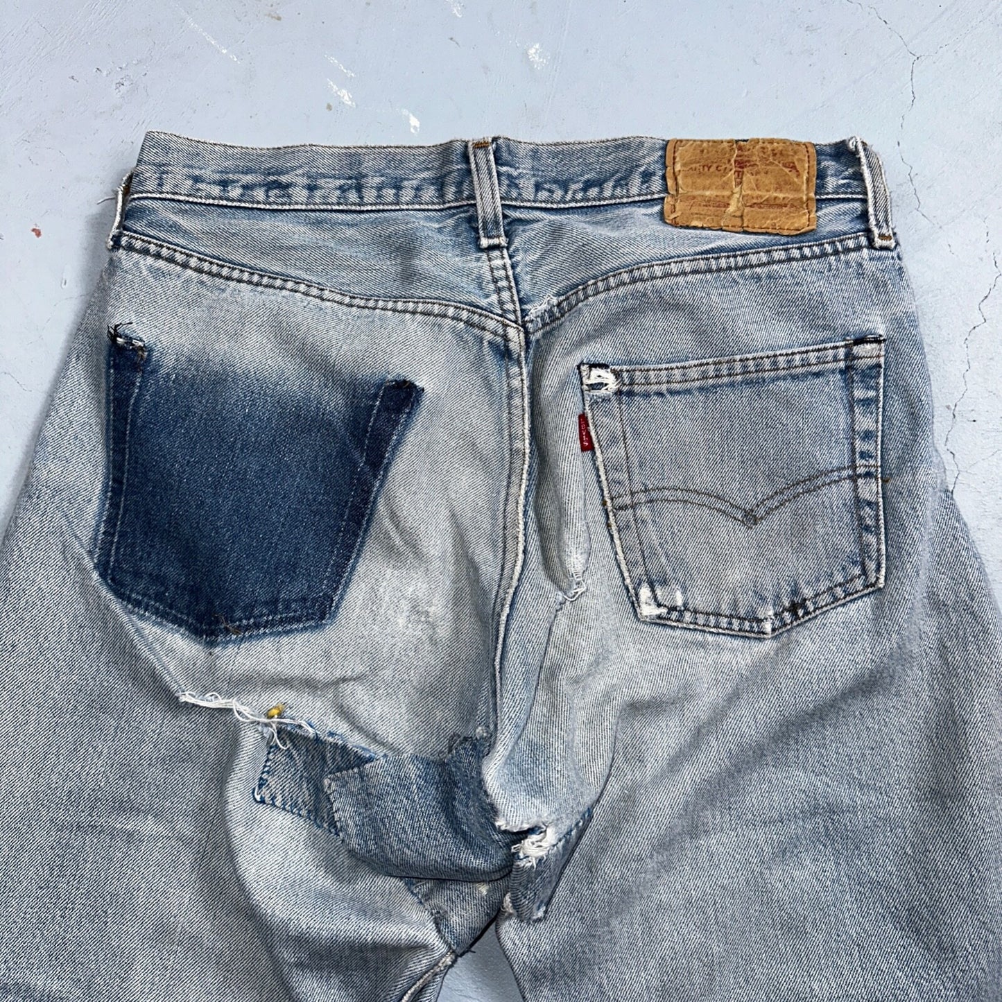 Levis 501 Vintage 80s Redline Selvedge USA XX Jeans Med Wash 32x36 Act 30x31