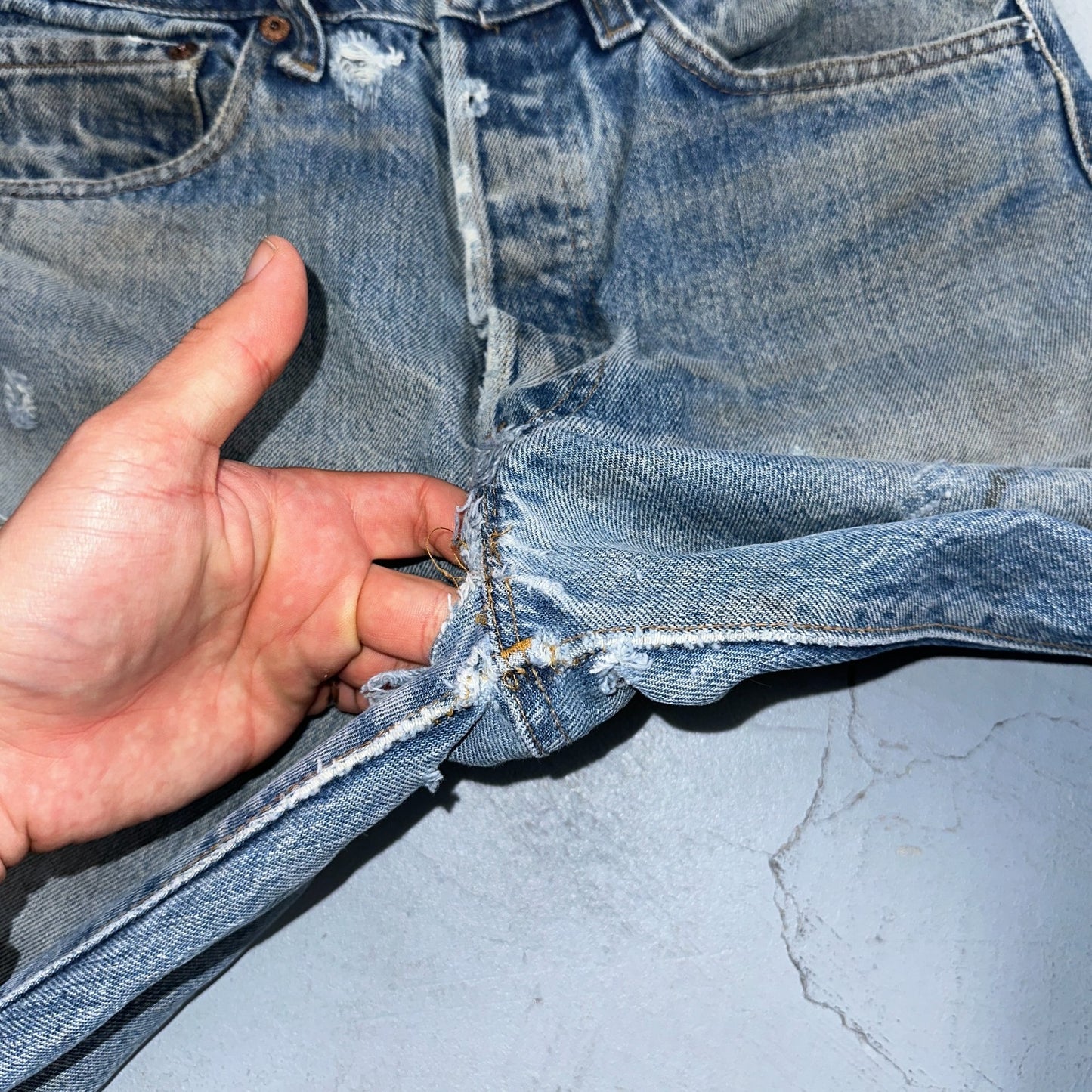 Levis 501 Vintage 80s Redline Selvedge USA XX Jeans Light Wash 32x31 Act 29x27