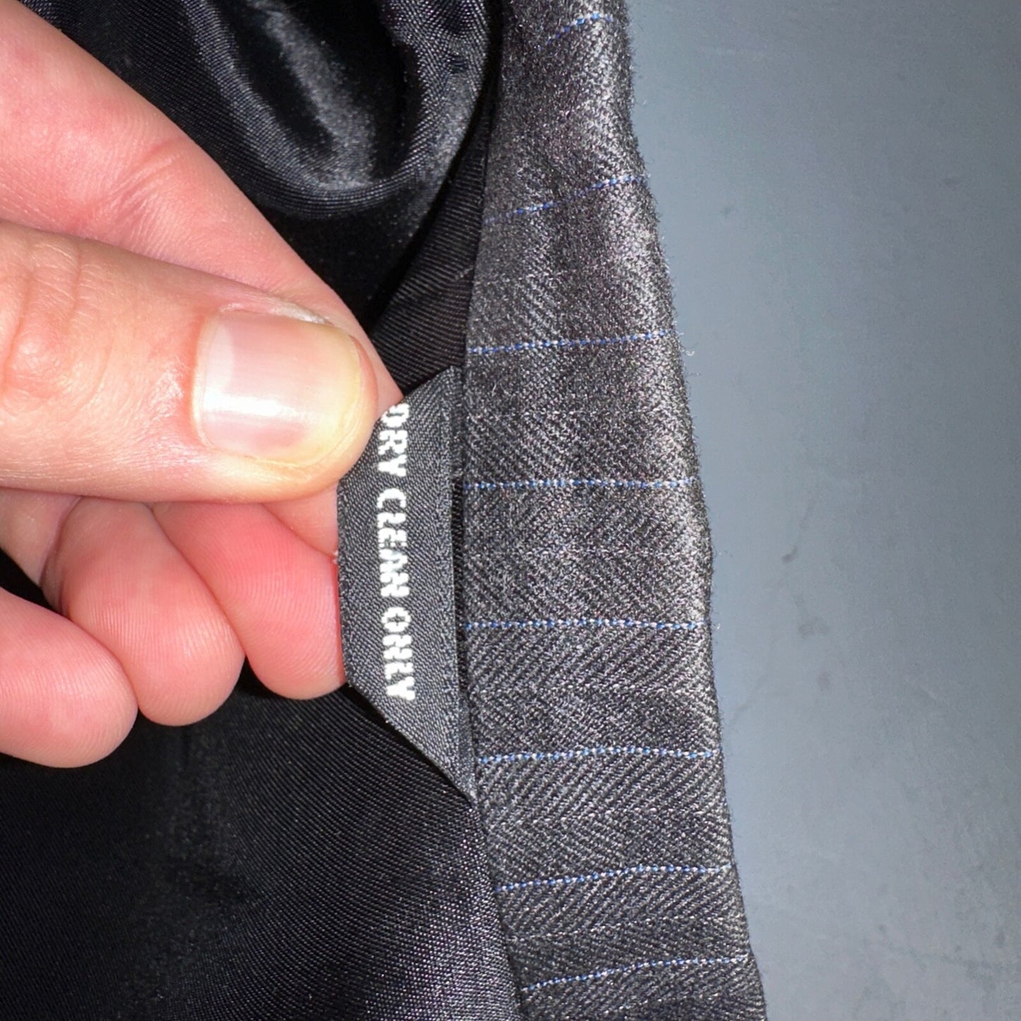 VTG Botany 500 Couture 42 USA MADE 2Pc Black/Gray Pinstriped Wool Suit